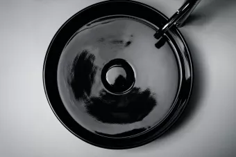 КЕРАМИЧЕСКАЯ РАКОВИНА 42 СМ LAUFEN KARTELL, ЧЕРНЫЙ ГЛЯНЦЕВЫЙ (H8123310201121)