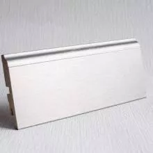 ПЛИНТУС ИЗ МДФ LUCCIANO ФОРМА P4 СЕРЕБРЯНЫЙ САТИН 82X15X2400