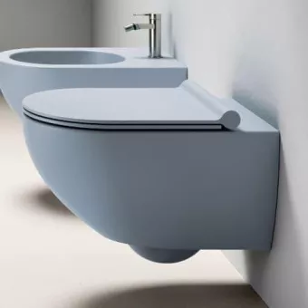 ПОДВЕСНОЙ БЕЗОБОДКОВЫЙ УНИТАЗ CATALANO SFERA NEWFLUSH, ГОЛУБОЙ (1VSF54RAS)