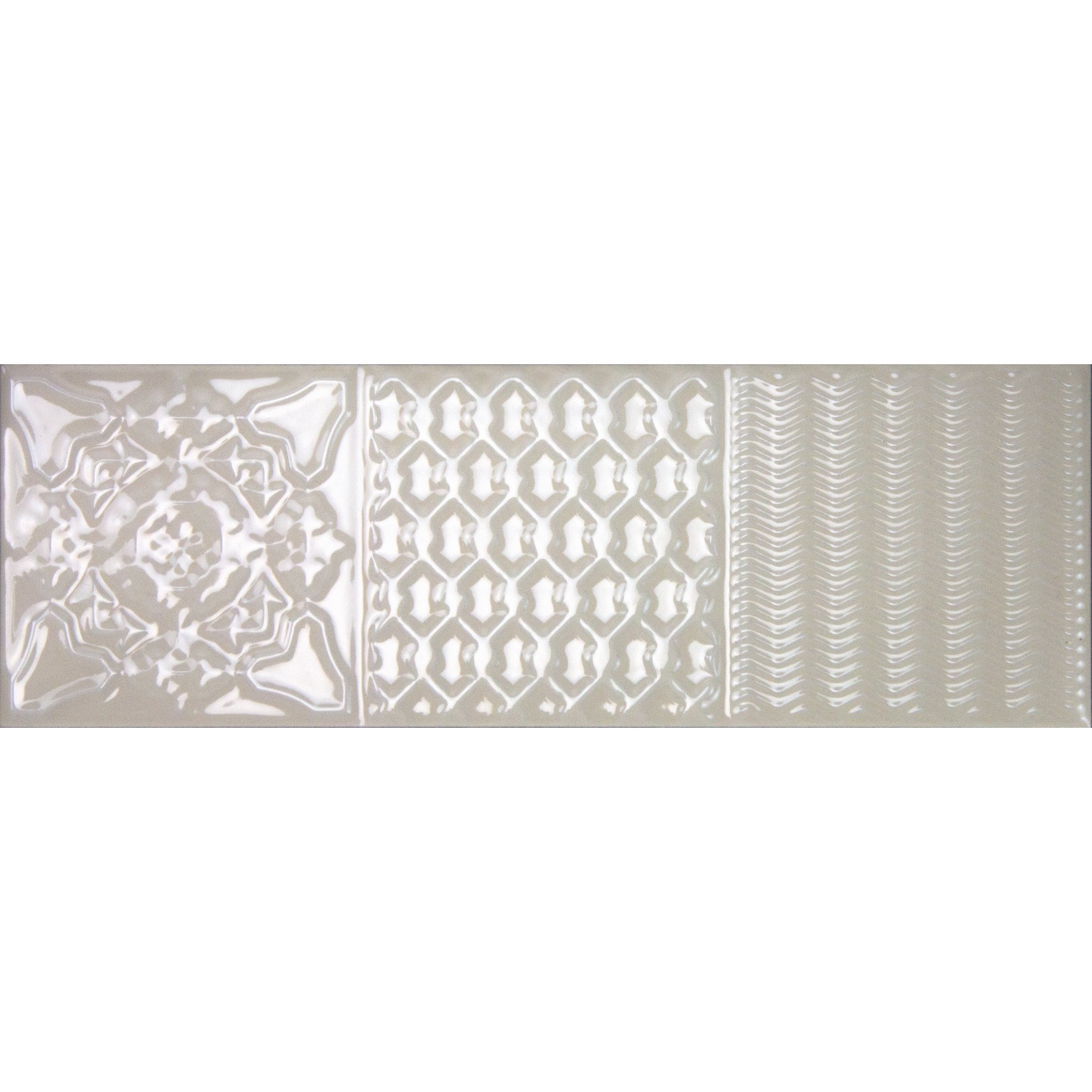 Фото плитки MONOPOLE ESENCIA RELIEVE CREMA BRILLO 10x30 из коллекции MONOPOLE ESENCIA 