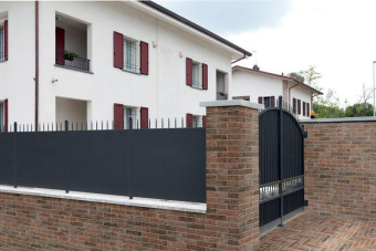 DADO BRICKONE ROSSO BERLINO 31X7.4