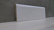 ПЛИНТУС ИЗ МДФ LUCCIANO С ЭФФЕКТОМ ПОР ДЕРЕВА 70X16X2400 (517)