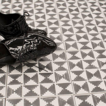 VIVES CERAMICA VODEVIL WILDER SOMBRA 20X20X0,8